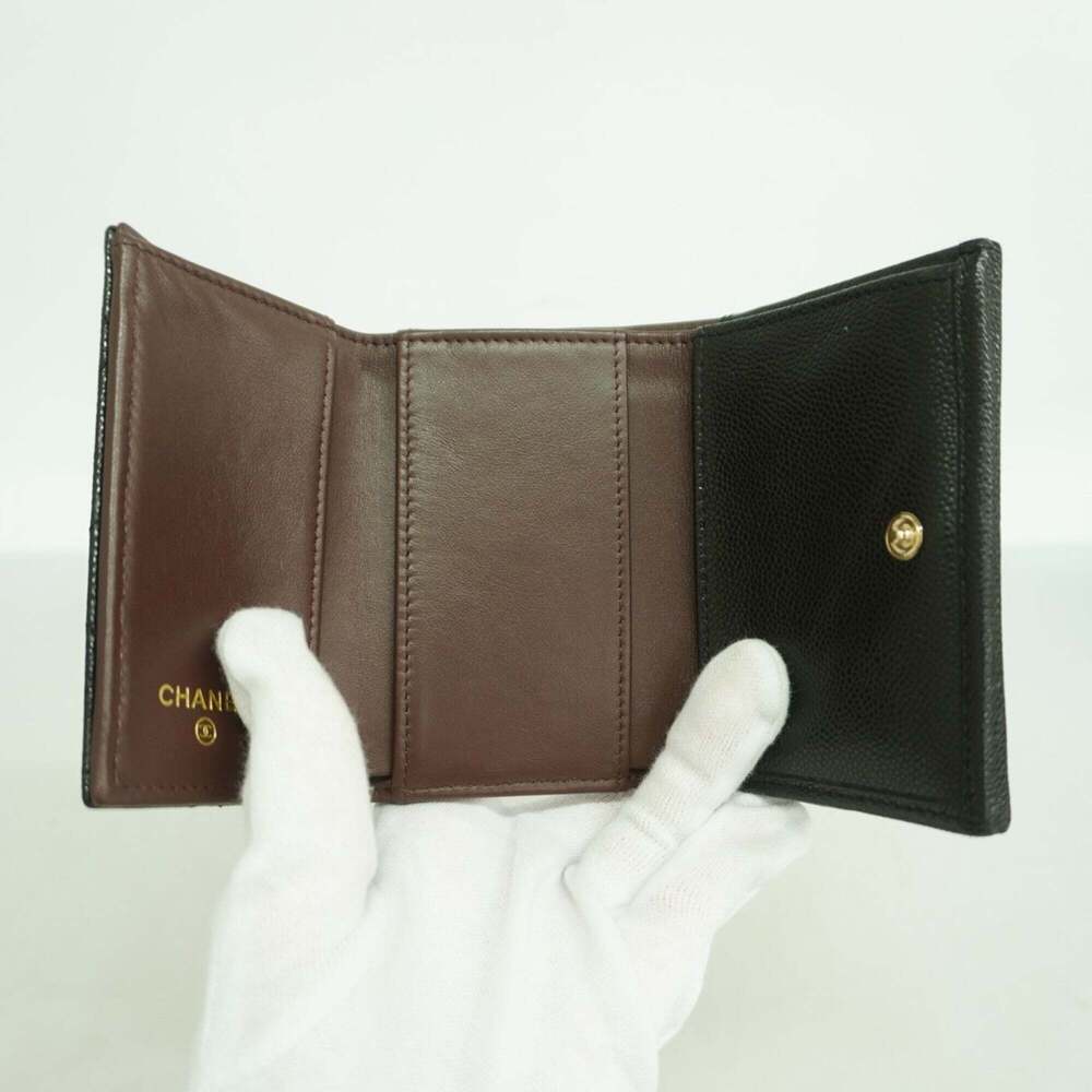 CHANEL Authentic Black Caviar Leather Wallet - Picture 3 of 8
